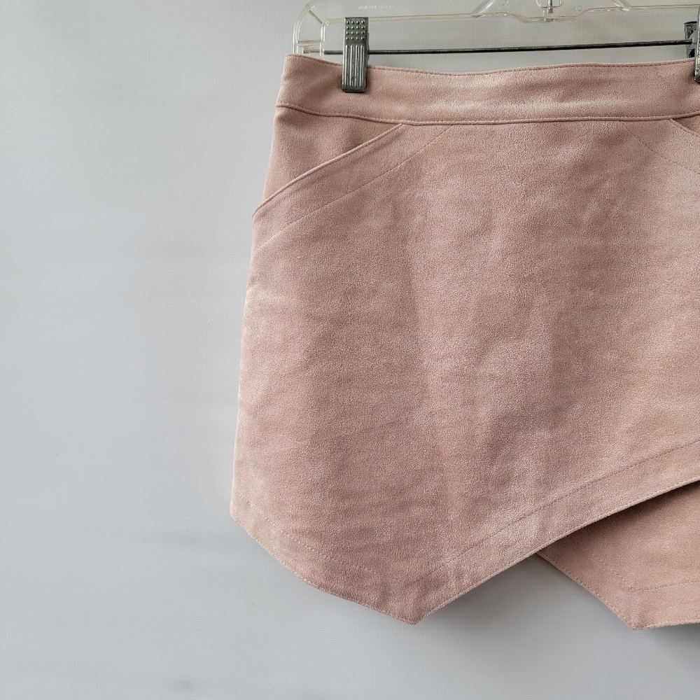 BCBGMaxAzria Beckett Bare Pink Women's Size 2 Faux Suede Mini Skirt Minimalist - Picture 2 of 16
